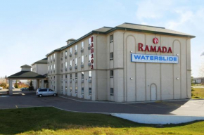 Отель Ramada Inn & Suites Red Deer, Ред  Дир